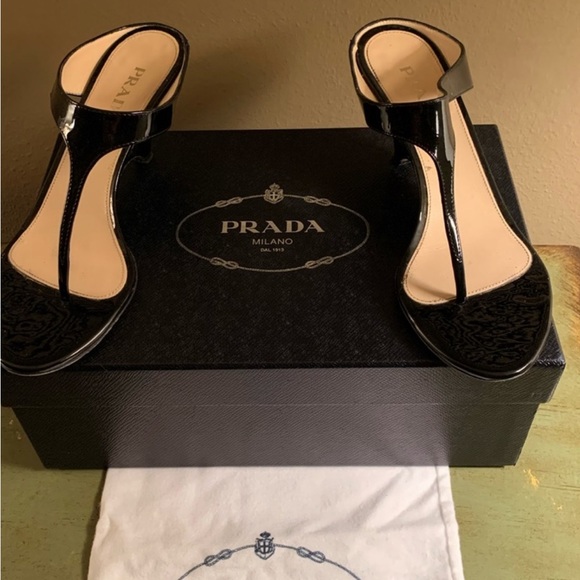 Prada sandals barely used - Picture 2 of 5